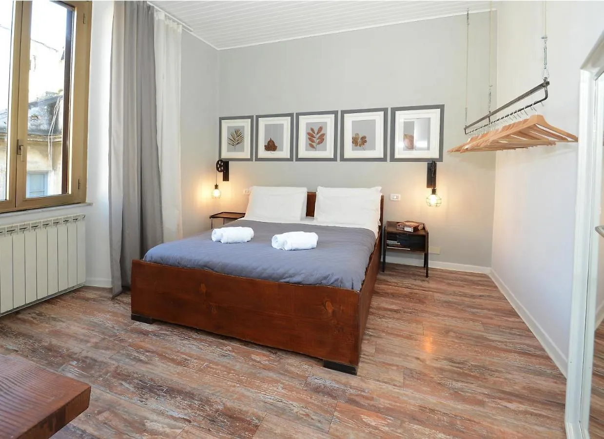 Natale Del Grande Stylish Apartment Rome